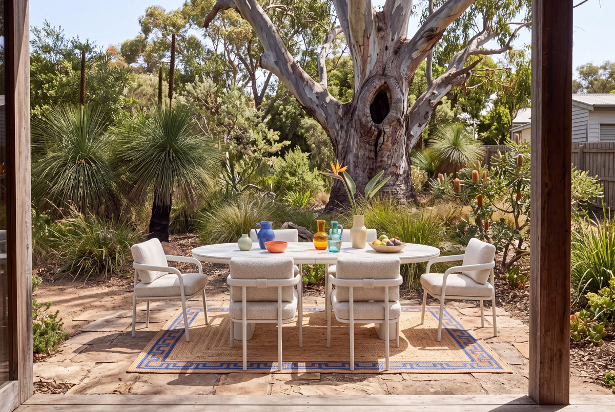 How to Furnish an Outdoor Room
