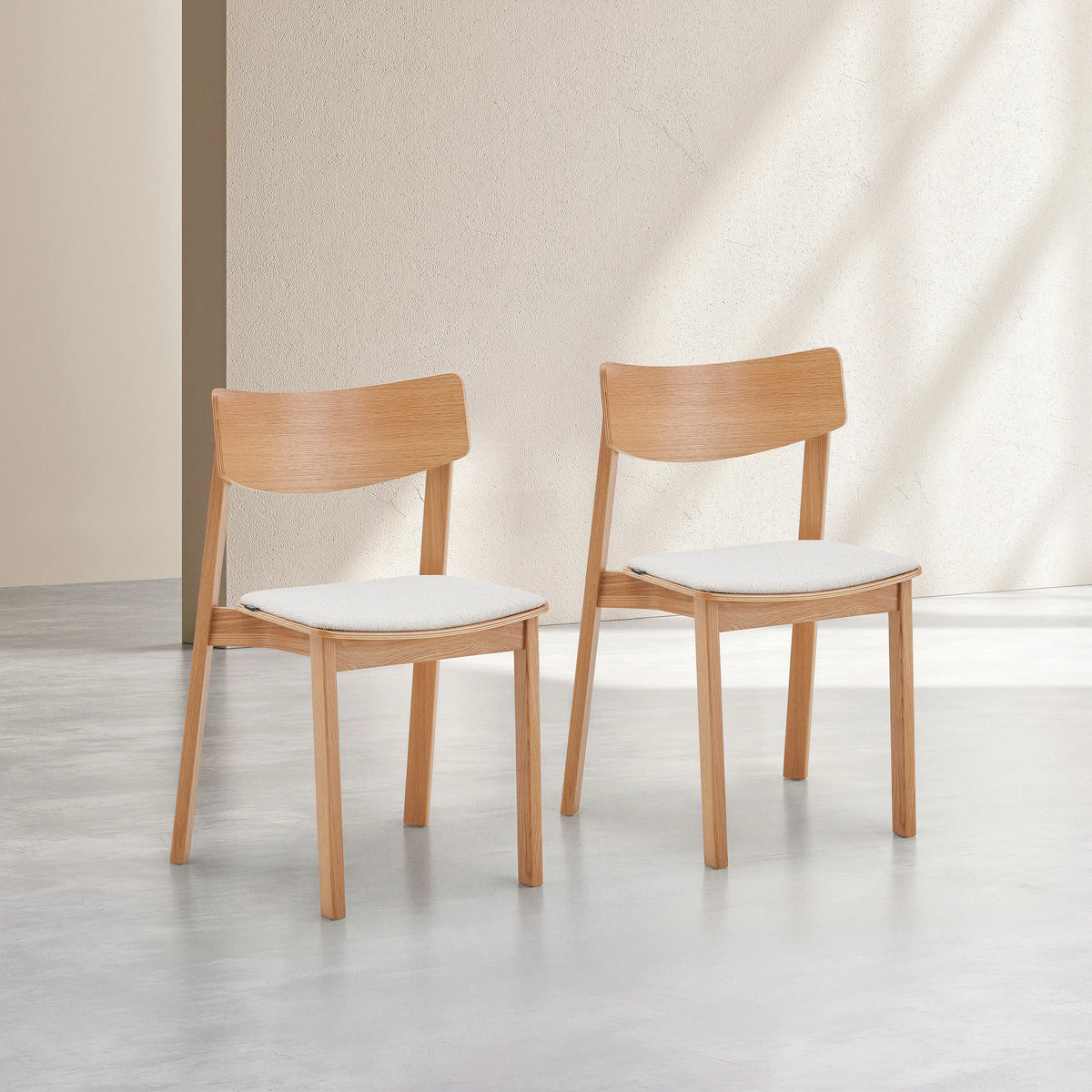 ETIENNE - Set of 2 Oak Dining Chairs