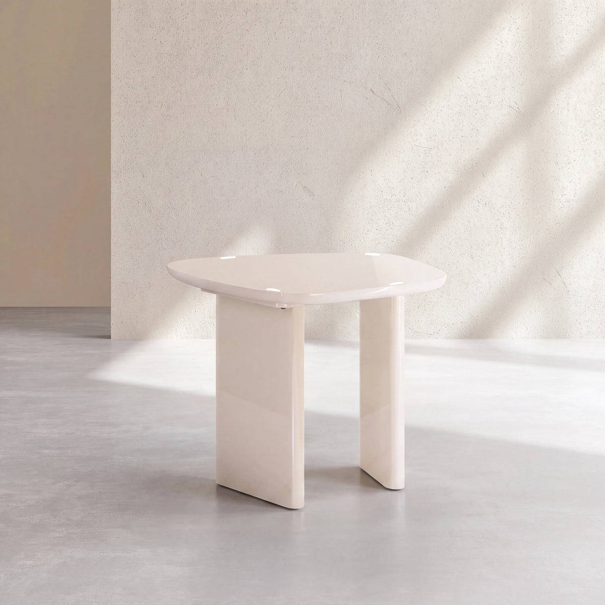 ORMEA - Lacquered Side Table