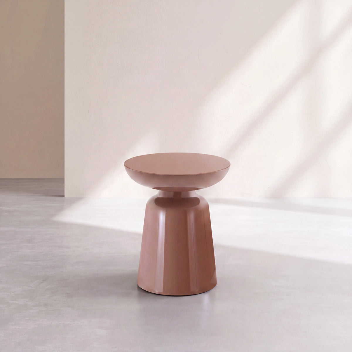 SOLENA - Lacquered Resin Round Side Table