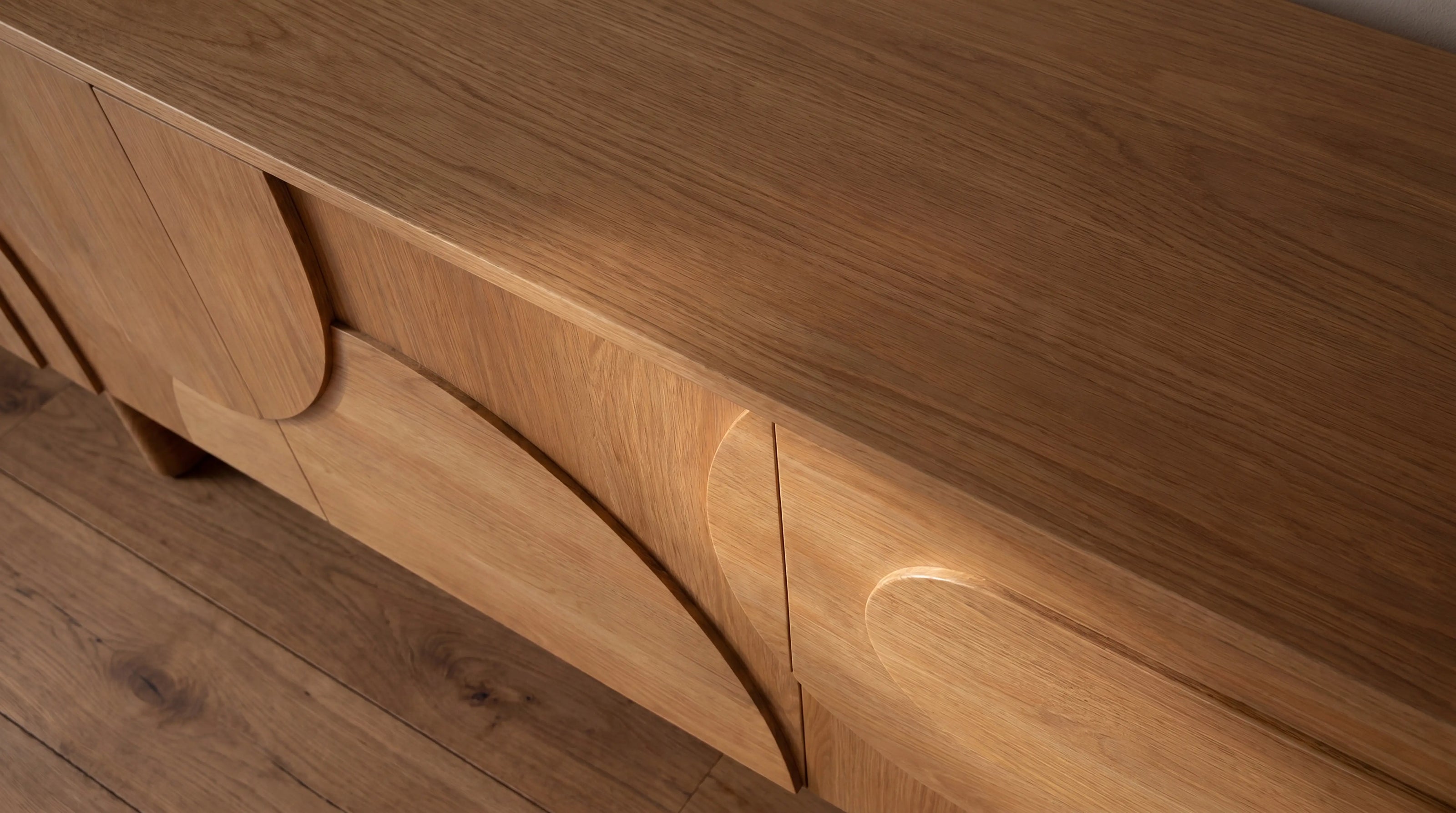 Sideboards & Buffets