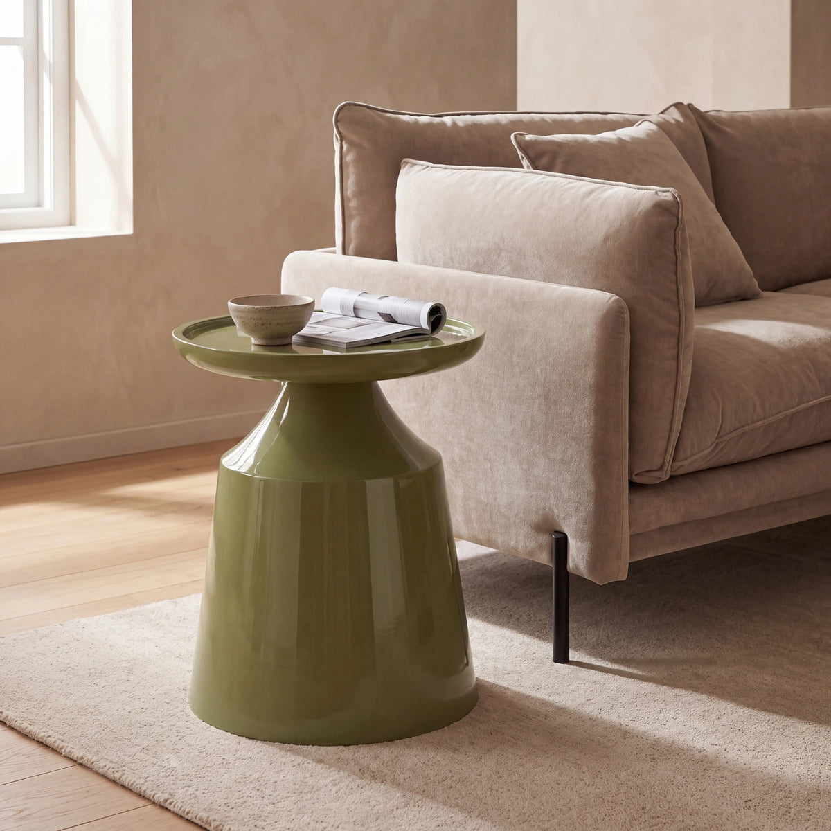 TARINO - Lacquered Round Side Table