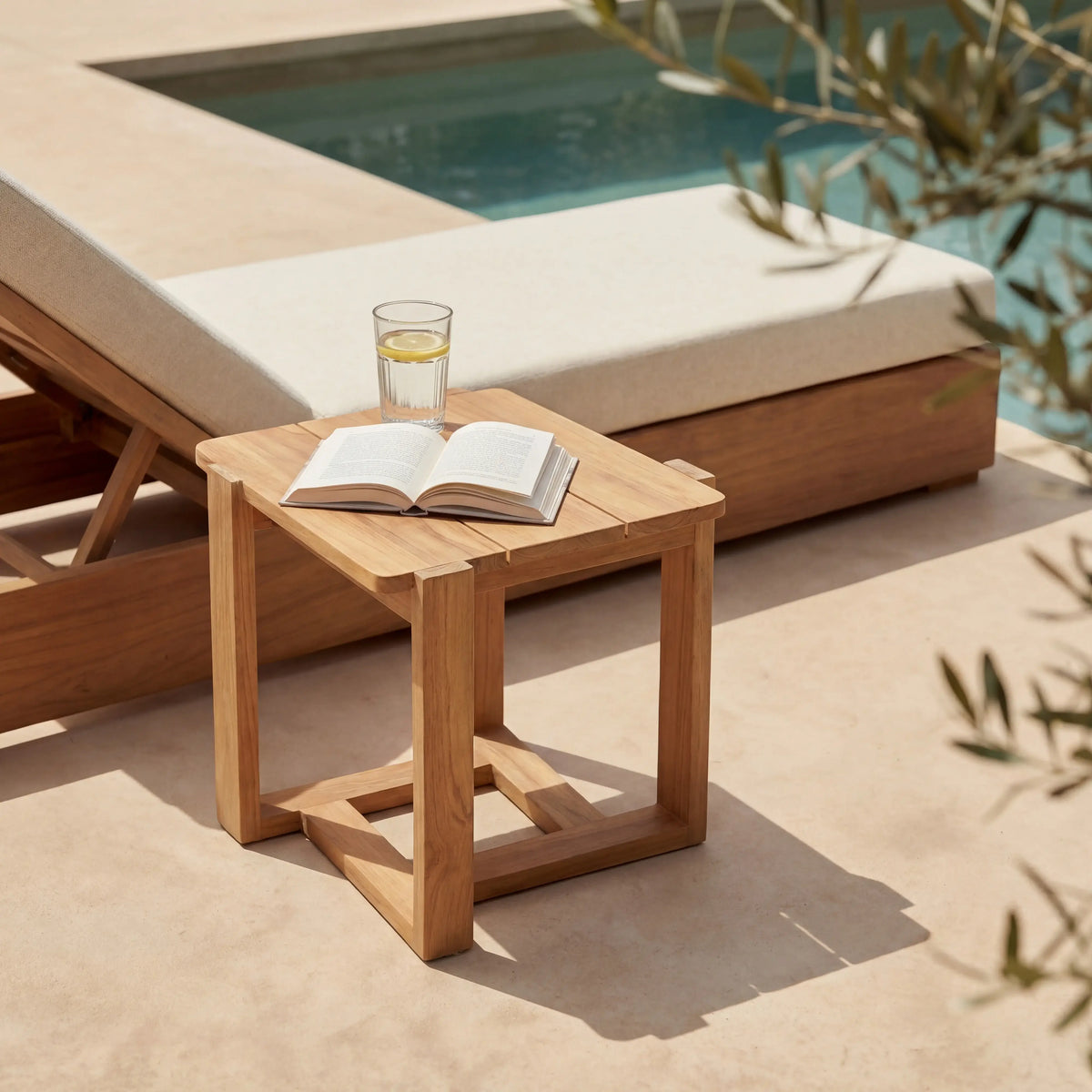 CALVIA - Teak Outdoor Side Table