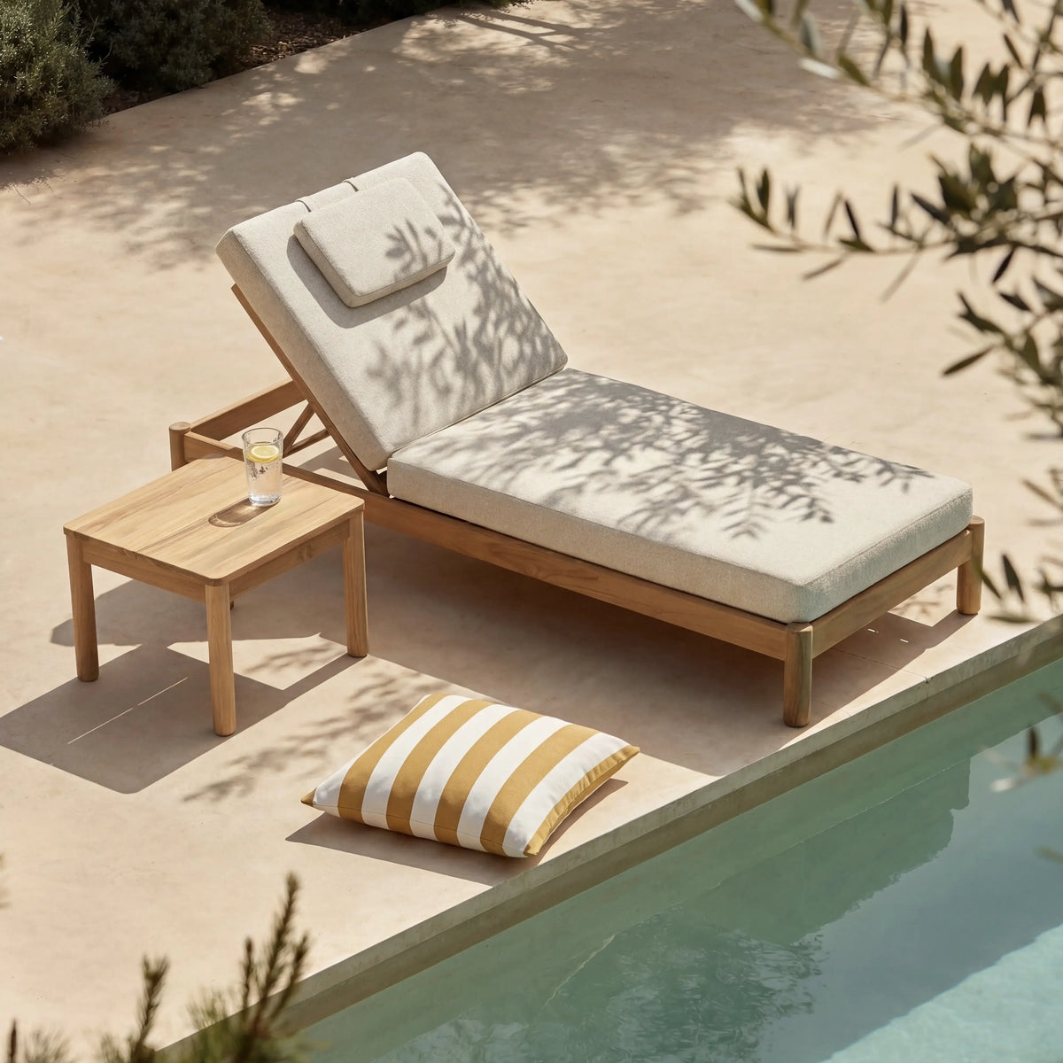 FIGARI - Teak Outdoor Side Table