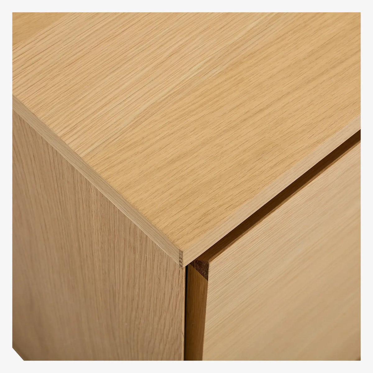 HAZO - Oak 4 Door Sideboard