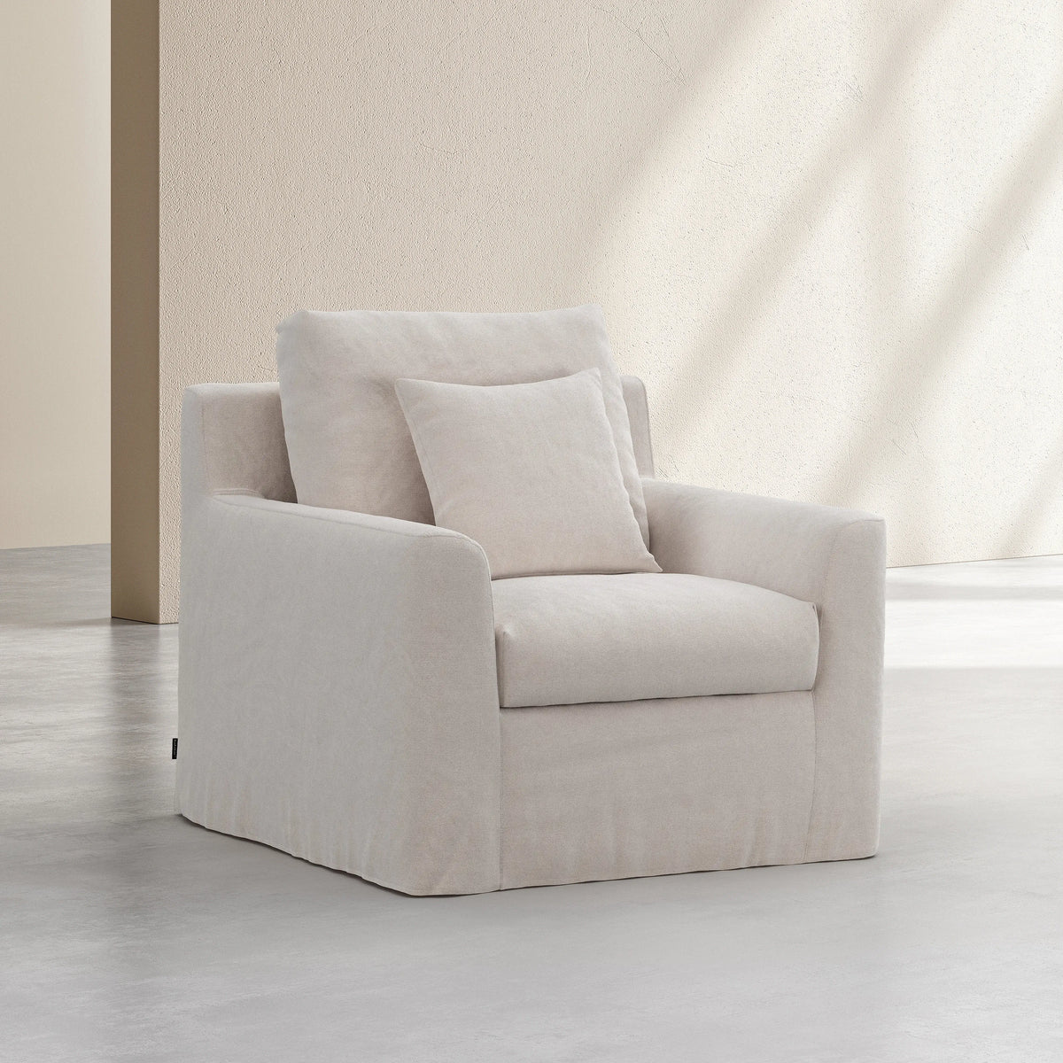 OSTUNI - Linen Armchair